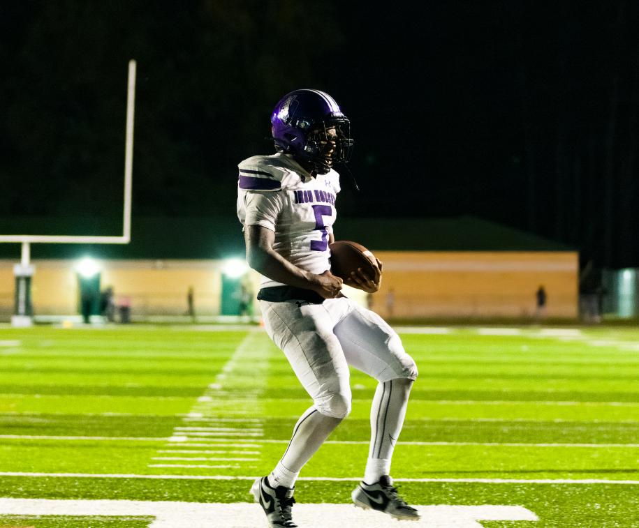 Iron Horses force turnovers to edge Woodland in defensive battle | The ...